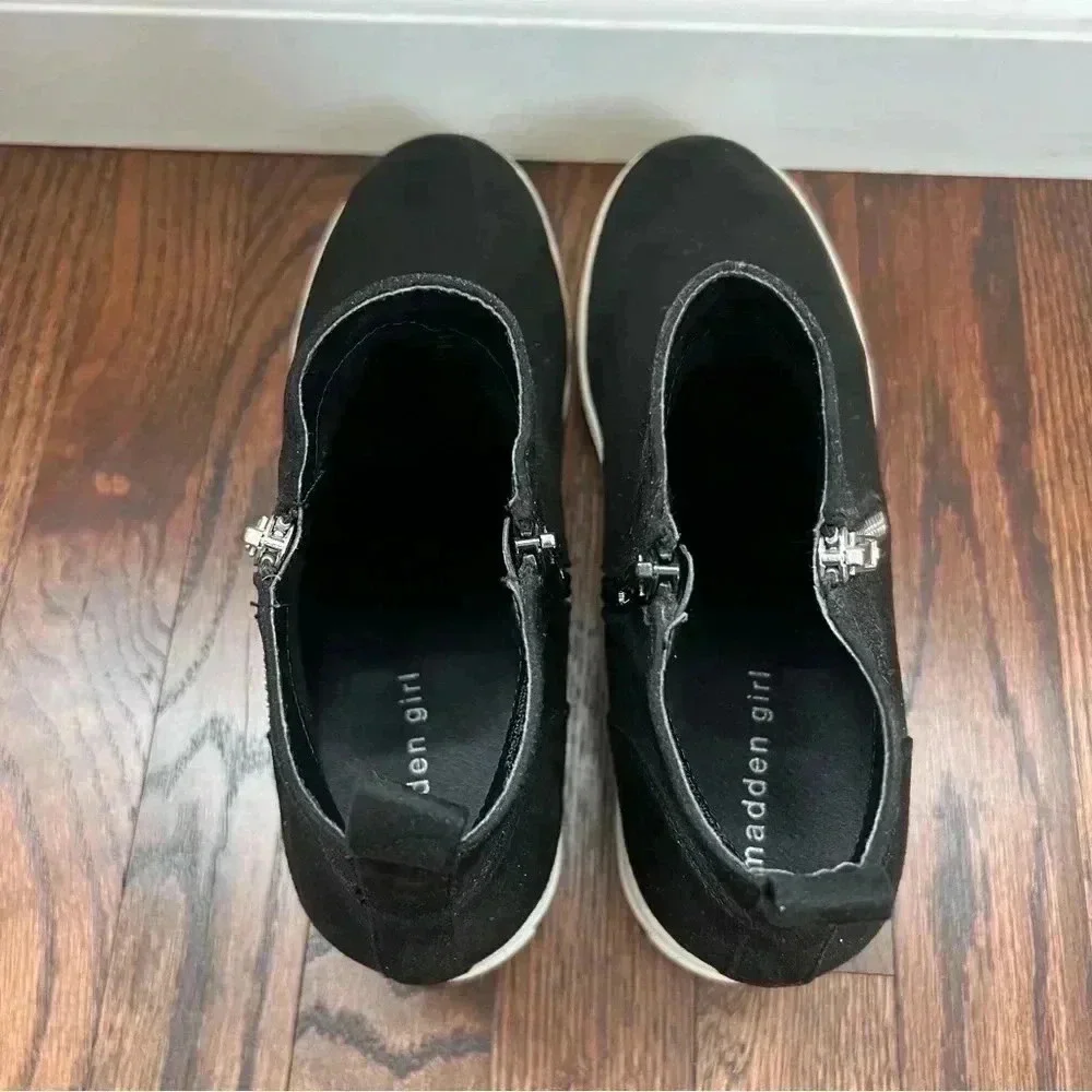 Madden Girl Steve Madden Piperr Wedgie Sneaker Bootie Black Size 10 Side Zip $95